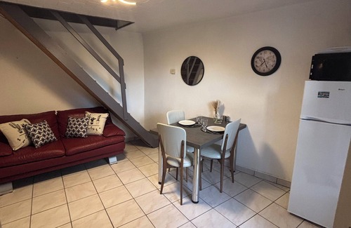 Espaly-Saint-Marcel House | 🏡 Village house with terrace, near Le Puy-en-Velay