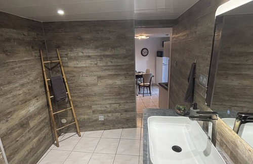 Espaly-Saint-Marcel House | 🏡 Village house with terrace, near Le Puy-en-Velay