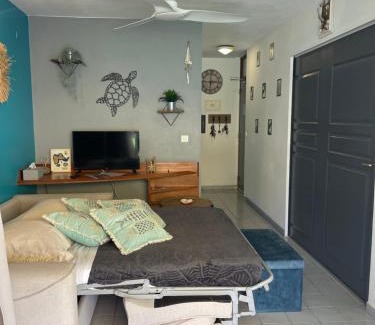 Grand-Bourg Apartment | Village Kawann accès plage