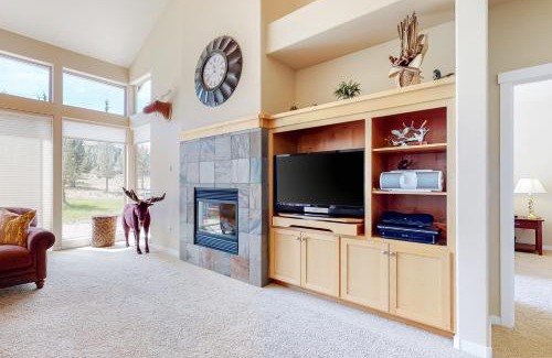 Redmond House | Village Loop in Eagle Crest