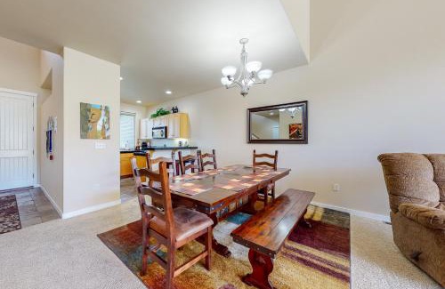 Redmond House | Village Loop in Eagle Crest