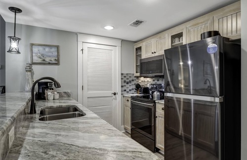 Baytowne Wharf Condo | Village One-Bedroom Retreat - Intimate Getaway for Two at Sandestin Golf and Beach Resort!