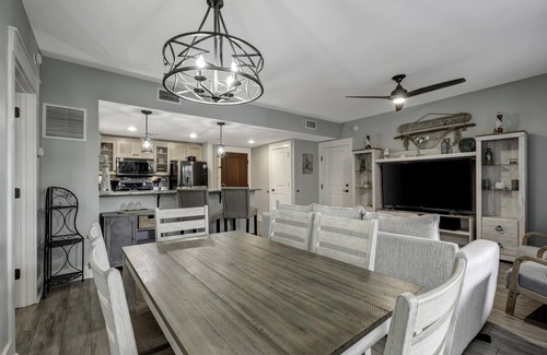 Baytowne Wharf Condo | Village One-Bedroom Retreat - Intimate Getaway for Two at Sandestin Golf and Beach Resort!