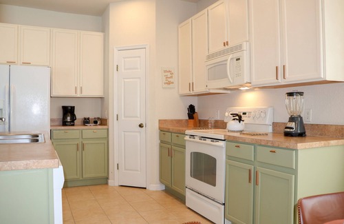 Trafalgar Village House | Village Resort close to theme parks! Family vacation home with Club House