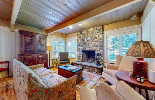 Sun Valley Apartment | Villager Retreat