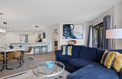 Palmetto Dunes Condo | VILLAMARE 3220 BEACHFRONT-MODERN new Re-Model views of OCEAN, POOL, & Courtyard