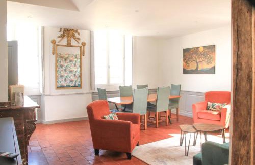 Auch Apartment | Villaret - Très spacieux en Coeur de Ville - 2ème étage