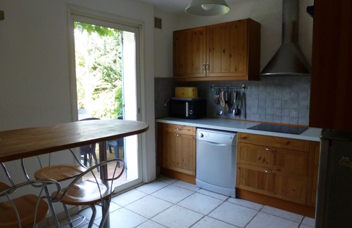 Entraigues-sur-la-Sorgue Villa | villas - 6 rooms - 6/8 persons
