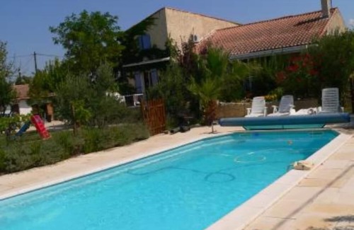 Entraigues-sur-la-Sorgue Villa | villas - 6 rooms - 6/8 persons