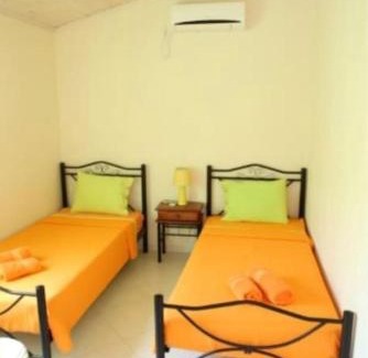 Gefira Mpania House | Villas Kavouri 1