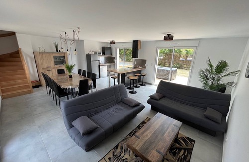 Saint-Jean-de-Monts Villa | Villas les tonnelles/beach 800m & forest 500m away