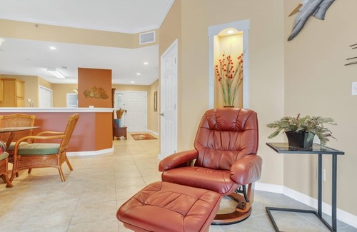 Butler Beach Condo | Villas of Ocean Gate #208 Ocean side 2 bedroom, pool view, pet friendly