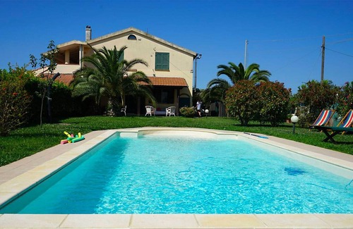 Grosseto Ski Chalet | Villetta l'Oasi