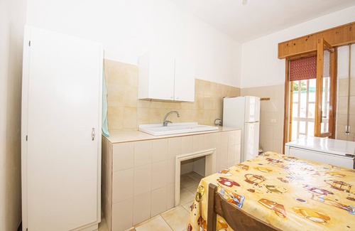 Torre Castiglione House | Villetta Lia in front of the sea