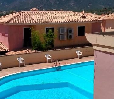 Villasimius House | Villetta Soleil con Piscina e Campo da Tennis condominiale