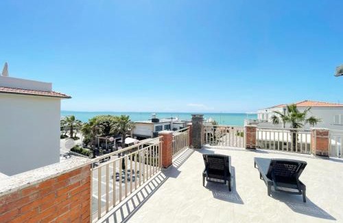 Marina di Cecina Apartment | Villino Mirella a Marina di Cecina by Zoom In Earth