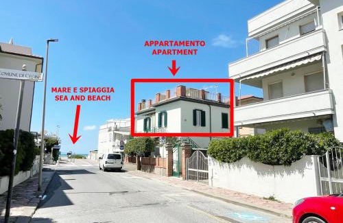 Marina di Cecina Apartment | Villino Mirella a Marina di Cecina by Zoom In Earth