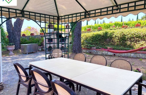 San Pietro in Bossolo Villa | Villino Tre Pini with private pool in Florence by TuscanyWeGo