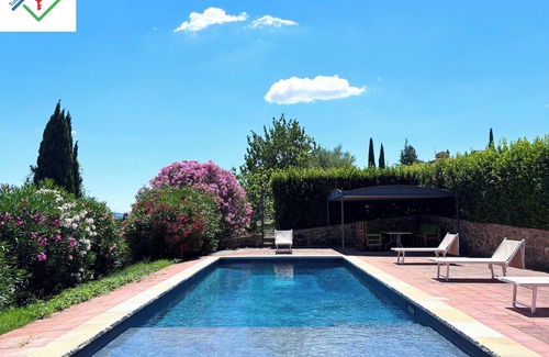 San Pietro in Bossolo Villa | Villino Tre Pini with private pool in Florence by TuscanyWeGo