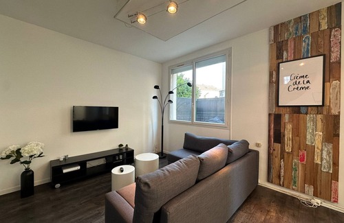 Reims Apartment | Vilnius, Élégance et Sobriété