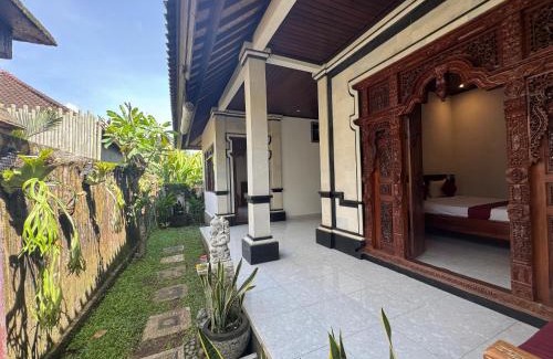 Penestanan House | Vina Guest House