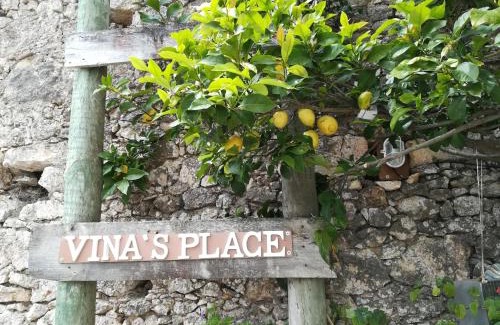 Nazare Bed & Breakfast | Vina's Place