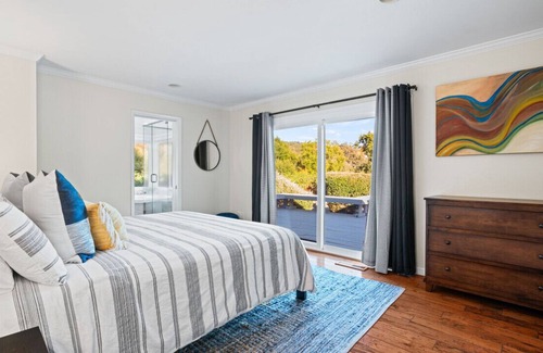 Kenwood House | Vina Vista - 3 BD with Pool, Hot Tub and Close to Wineries