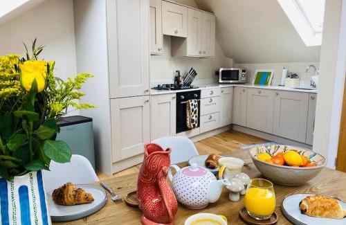 Portland House | Vindelis Cottage Chesil Beach