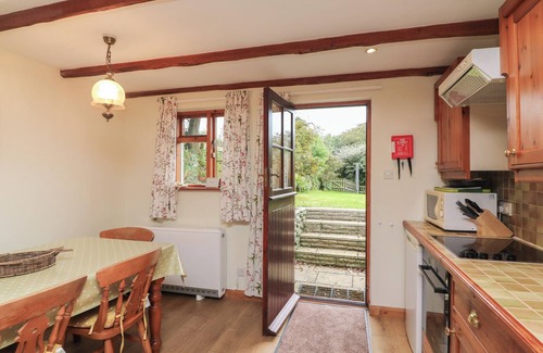 East Prawle Cottage | VINE COTTAGE, pet friendly, with a garden in East Prawle