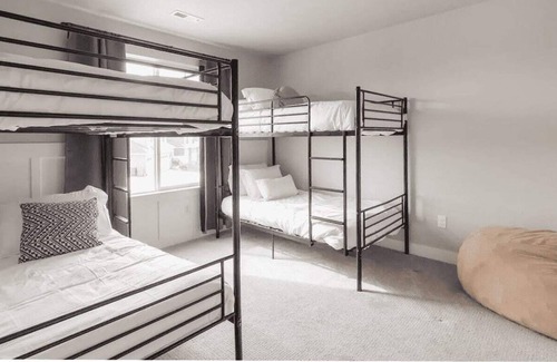 Vineyard House | Vineyard Retreat Loaded w/ Games | Eden by Stay