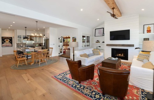 Healdsburg House | Vineyard Vue | A Wine Country Escape