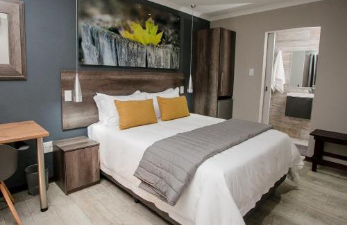 Nelspruit House | Vinique Guesthouse