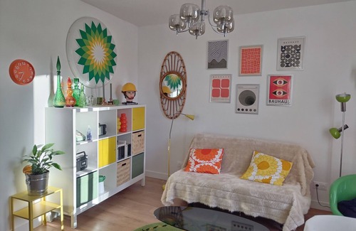 Esbly Apartment | Vintage, 10 min from Disneyland -30 min from Paris- 50m from train station - 30min from CDG airport