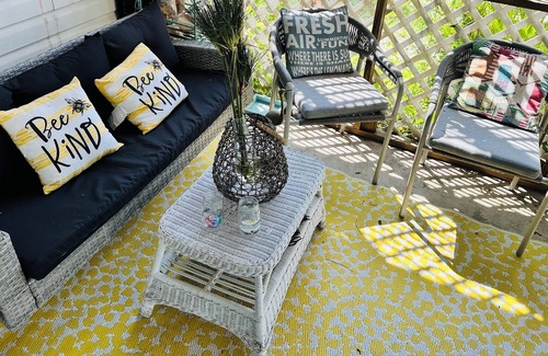 Crescent Beach Cottage | Vintage 2-bedroom cottage in North Myrtle BeachnTwo blocks from the ocean.