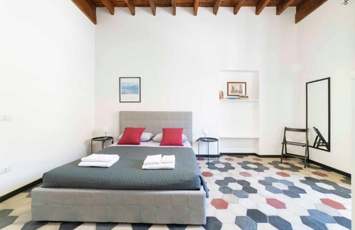 Sassari Apartment | Vintage Cavour Apartment