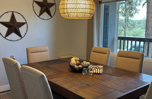 Prescott Heights House | Vintage Charm, Modern Comfort & Private Casita. 3 bedrooms and 3 bathrooms.