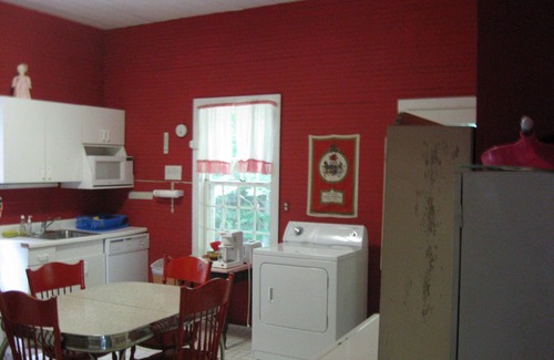 Cooperstown - Otsego Lake House | Vintage Cottage on Otsego Lake Golf Course, near Cooperstown