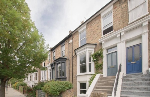 Hackney Apartment | Vintage Heaven in Designer East London Home
