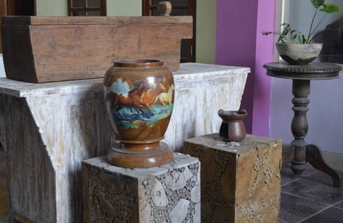 Tanjungbenoa House | Vintage House with 3 BR - 10 Min to Sanur Beach
