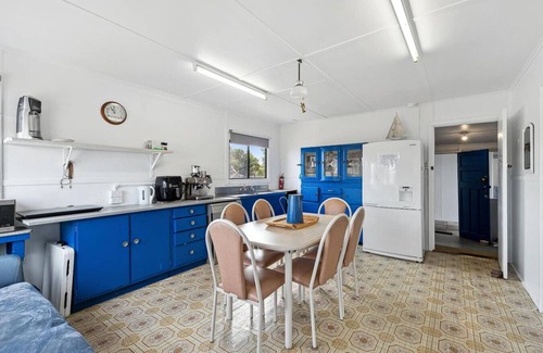 Ledge Point House | Vintage Ledge Point Beach Shack