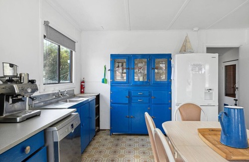 Ledge Point House | Vintage Ledge Point Beach Shack