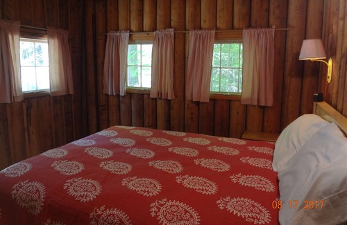 Greenville Junction Cabin | Vintage Maine Log Cabin Near Moosehead Lake Updated For Comfort