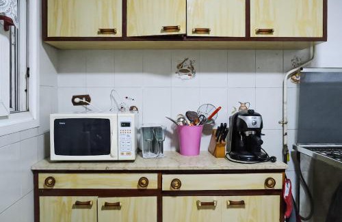 Al-Muntazah Apartment | Vintage Modernized Sea View Apartment