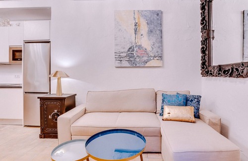 Cort Apartment | VINTAGE PALMA PALACE (INTERIOR) TI/200