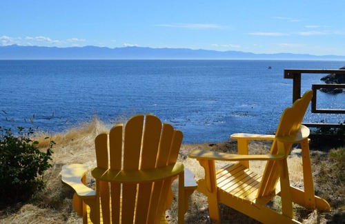 Otter Point Cabin | Vintage Sooke Cabin: affordable, quaint, unique, waterfront, with terrific view.