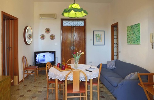 San Leone Villa | Vintage Style Beautiful Villa on Promenade of Agrigento (City of Temples)