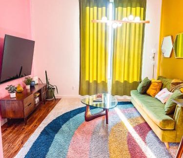 North Nashville House | Vintage Vibes - Minutes From The Broadway Buzz