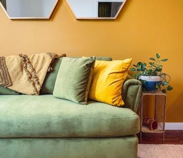 North Nashville House | Vintage Vibes - Minutes From The Broadway Buzz