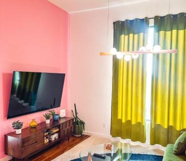 North Nashville House | Vintage Vibes - Minutes From The Broadway Buzz