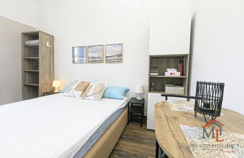 Sestri Ponente Apartment | Viola House By ML WHITE HOUSE